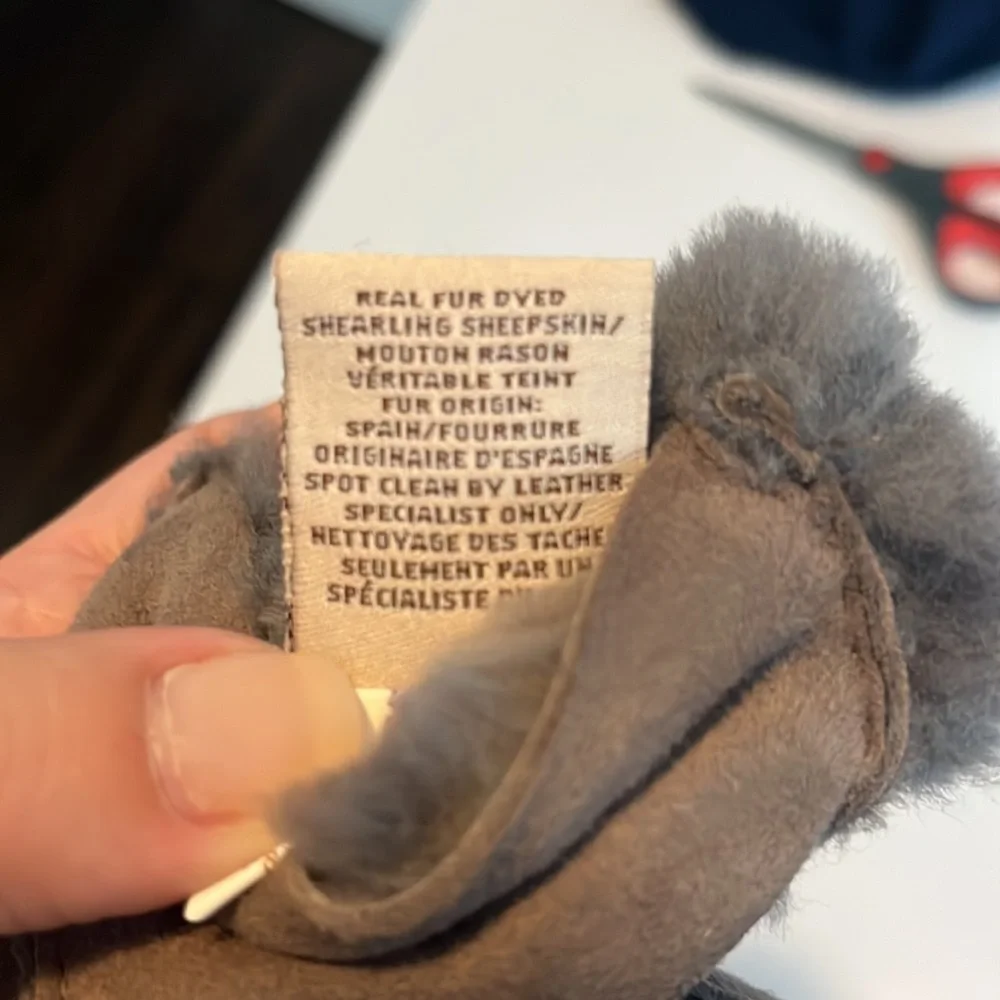 UGG gloves - Picture 6 of 7